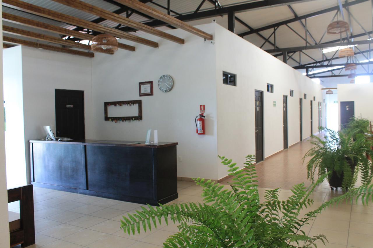 Real Primaveras Campestre Escárcega Екстериор снимка